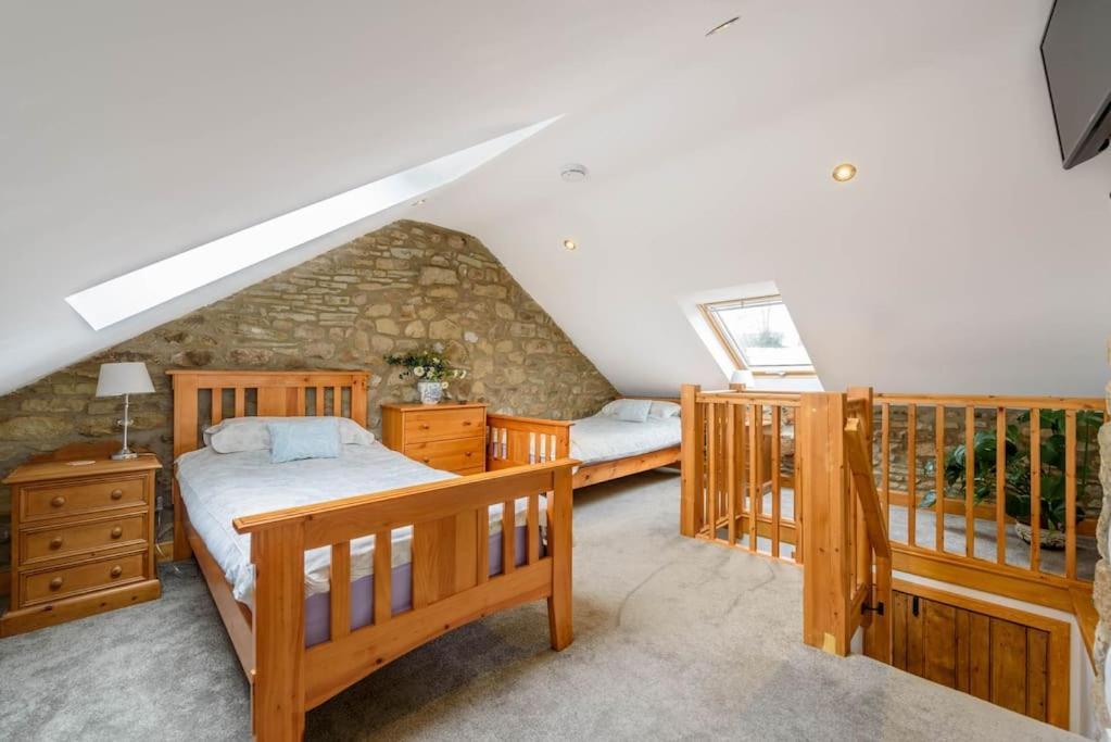 Westside Cottage, Newby, Clapham, Yorkshire Dales National Park, Famous Three Peaks, Near The Lake District, Pets Are Welcome Newby  Eksteriør billede