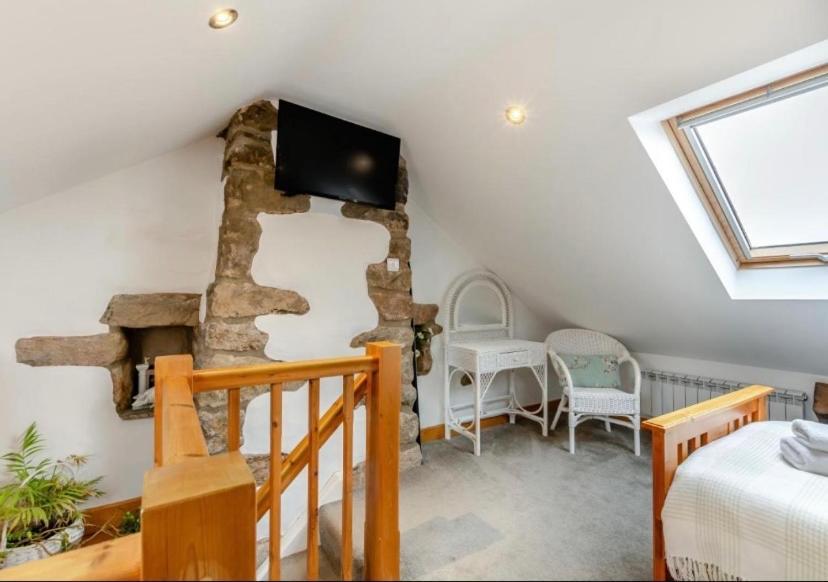 Westside Cottage, Newby, Clapham, Yorkshire Dales National Park, Famous Three Peaks, Near The Lake District, Pets Are Welcome Newby  Eksteriør billede